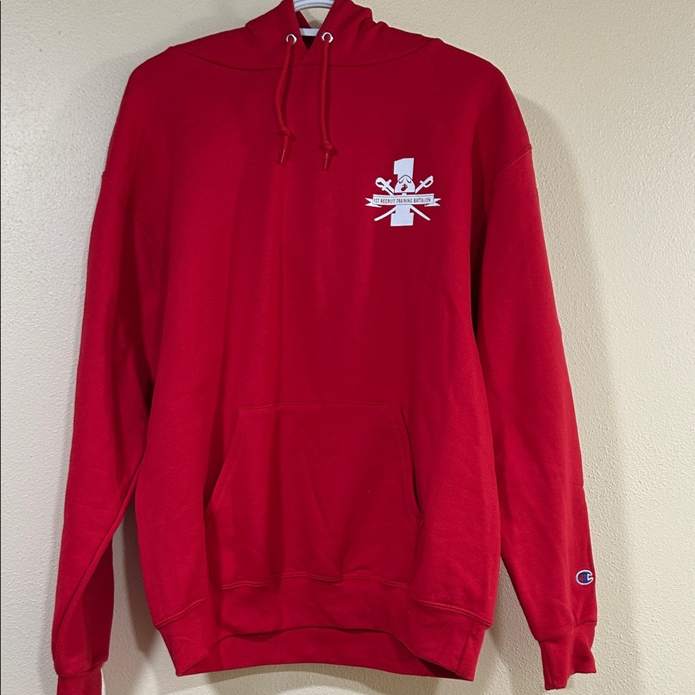 THIS ITEM ONLY $13 1st Recruit Training Battalion Men’s Medium NWT Retail $37